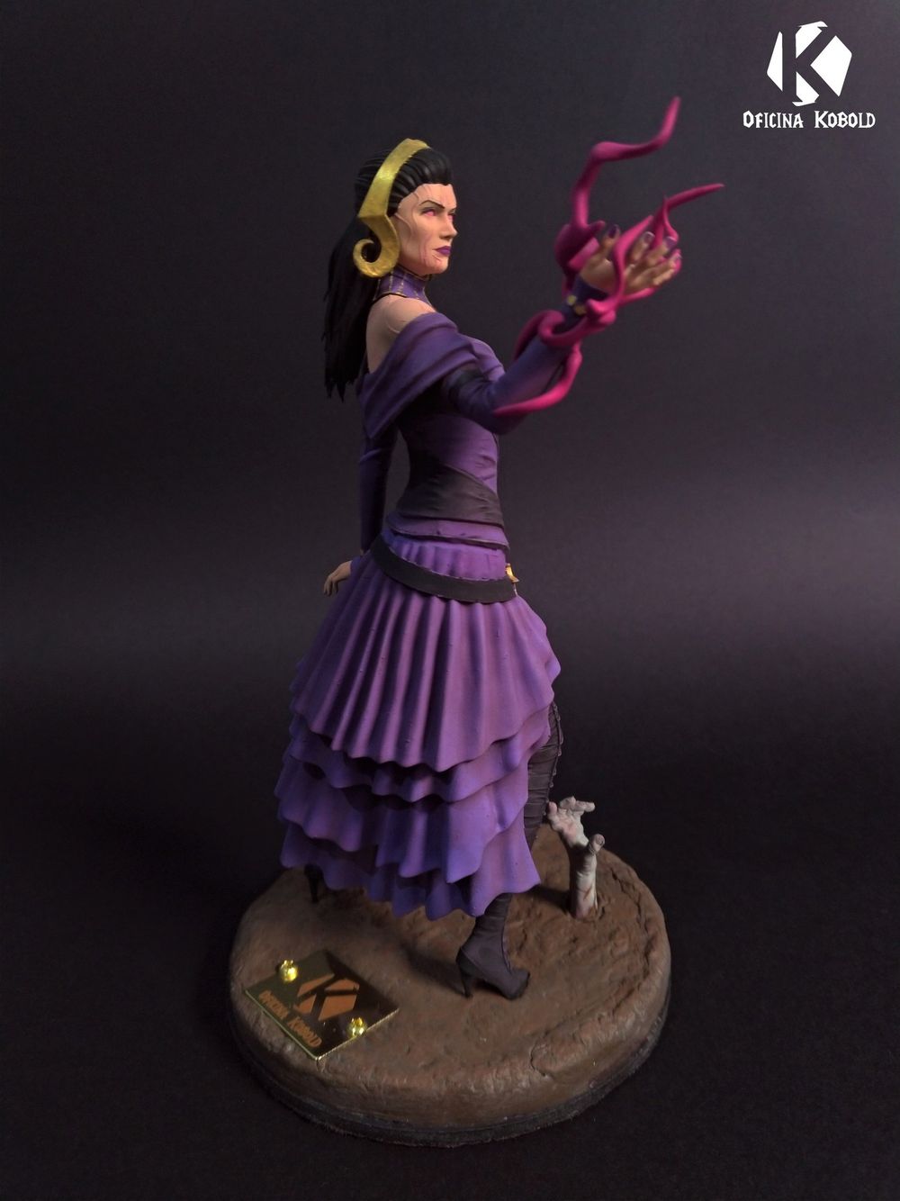 Liliana Vess