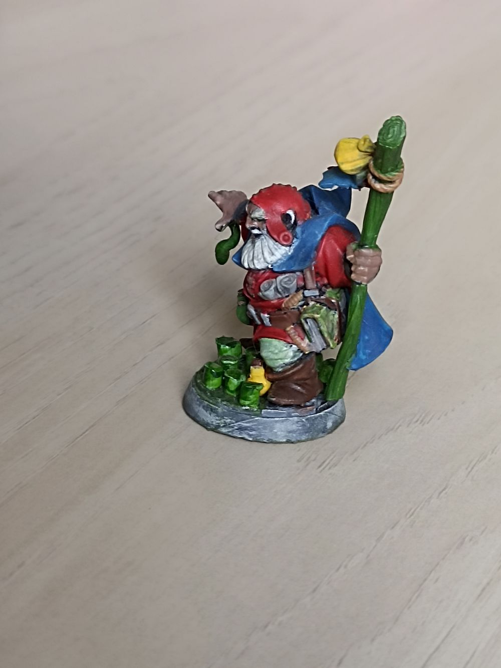 Anão dominador de magia