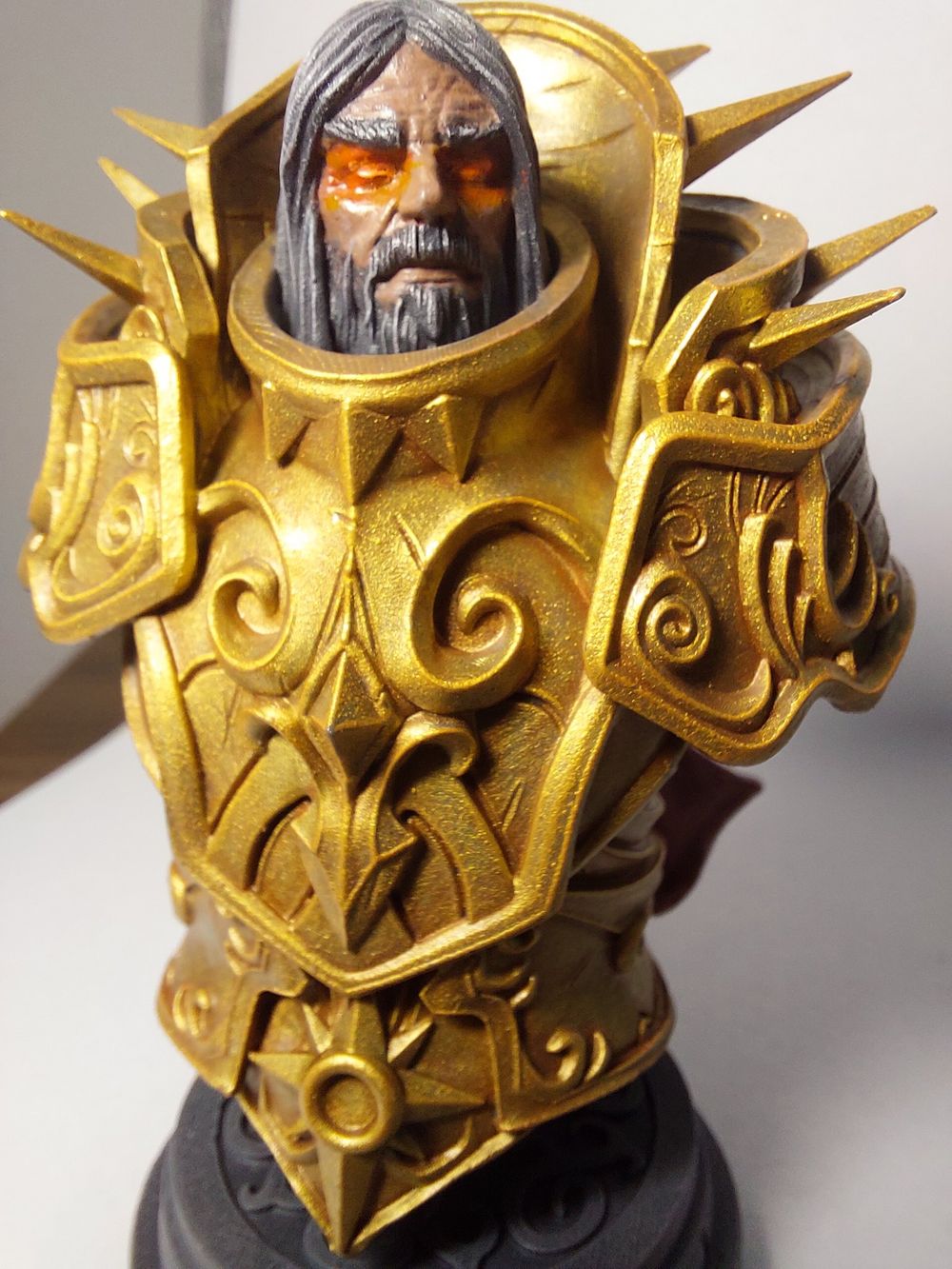 Keldorn, Sun's Vanguard (Human Paladin)