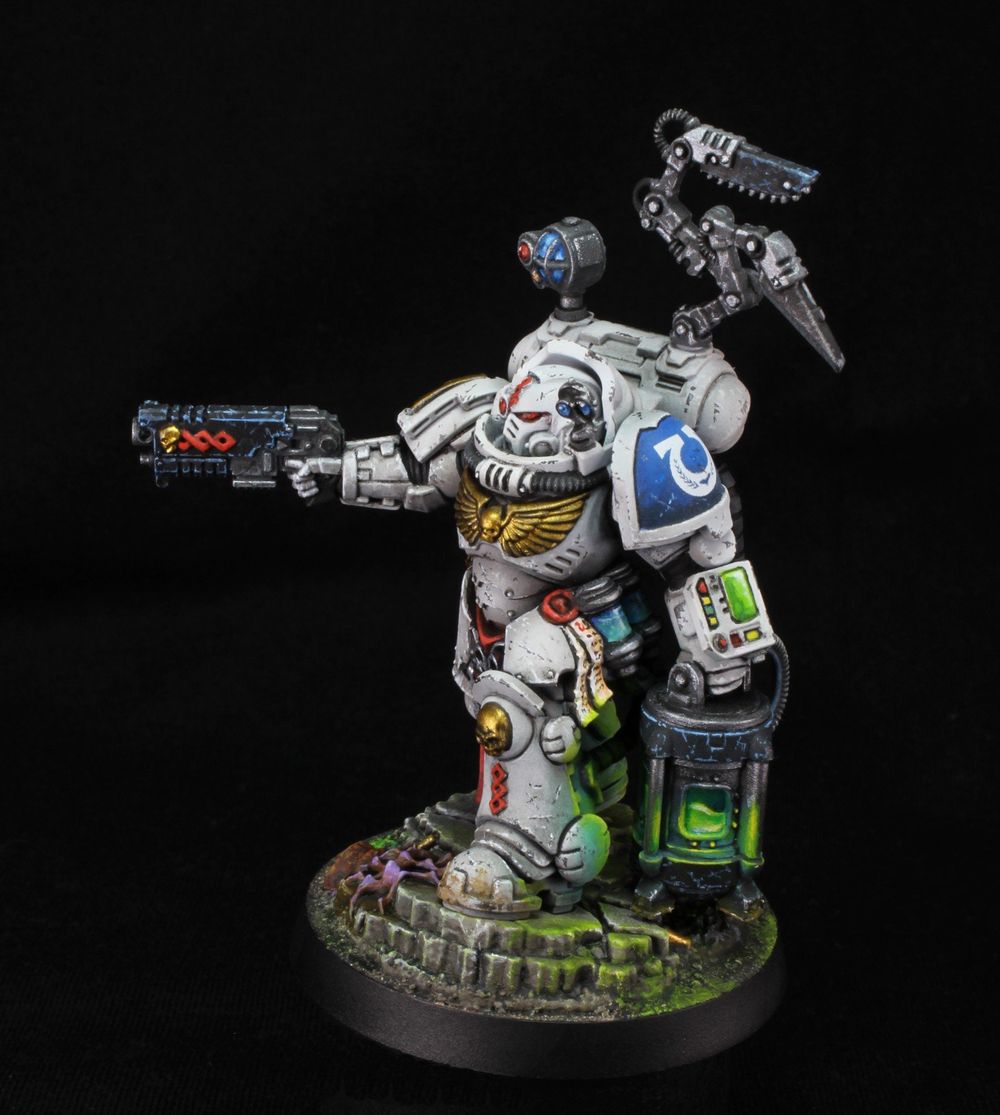 Apothecary Biologis - Space Marines
