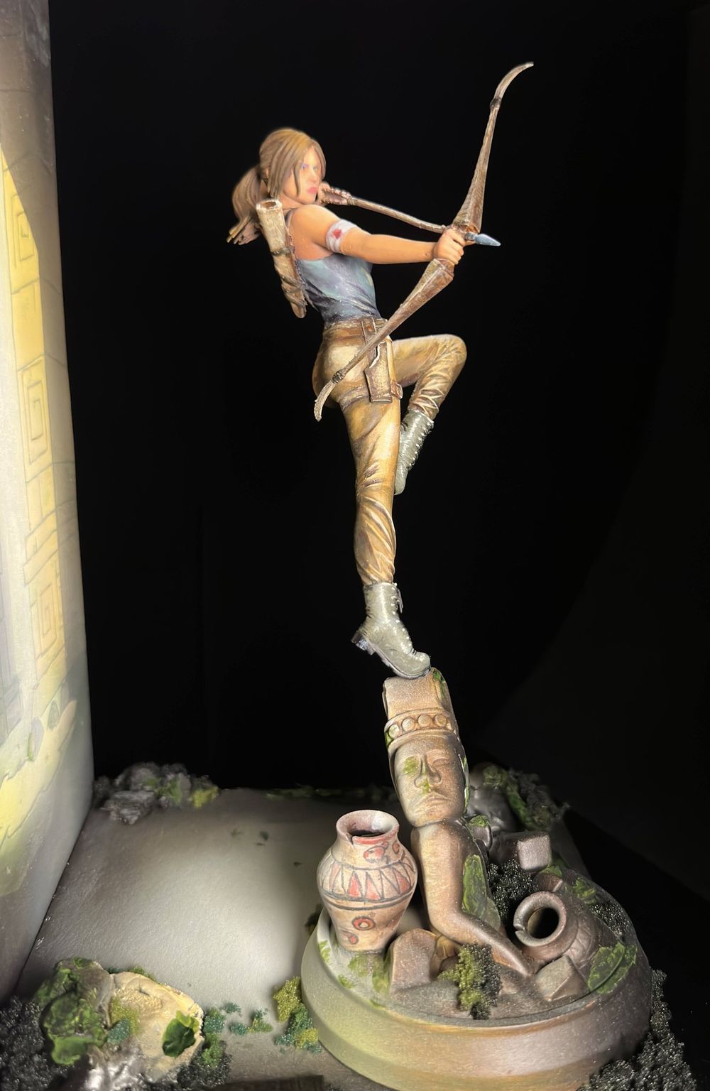 Lara Croft e o Enigma das Ruínas Radiantes