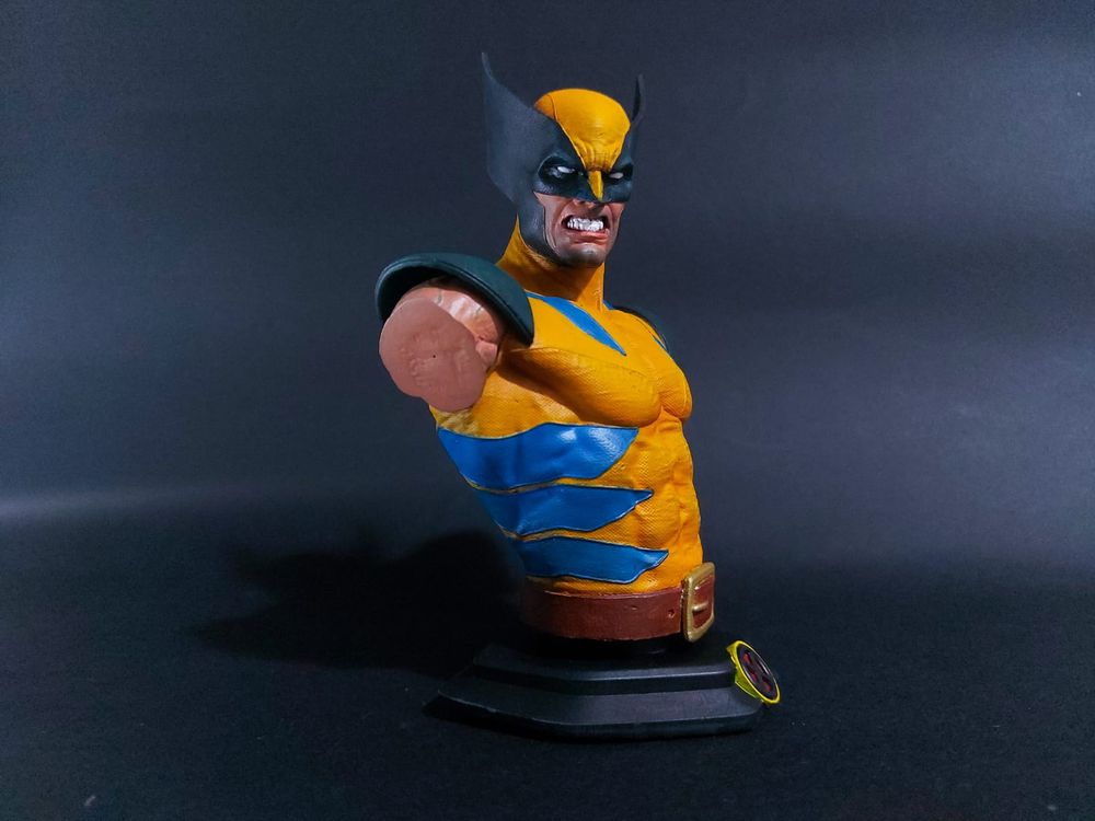 Wolverine bust
