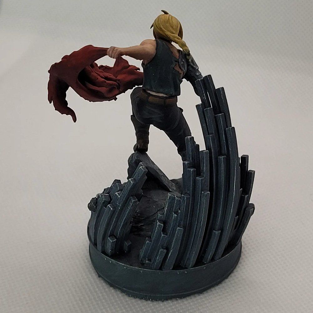 Edward Elric - nom nom figures
