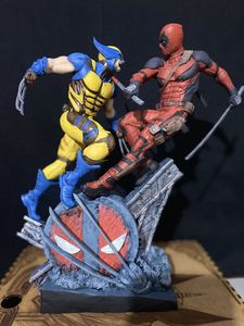 Wolverine vs Deadpool