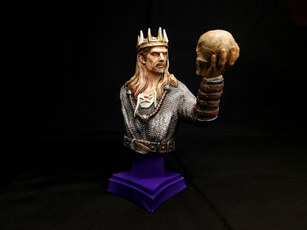 The Shady Noble - Bust