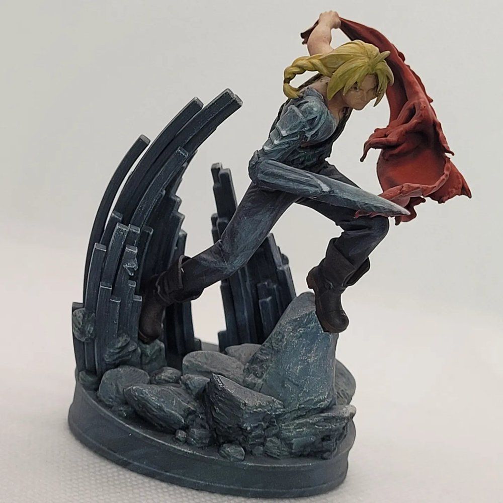 Edward Elric - nom nom figures