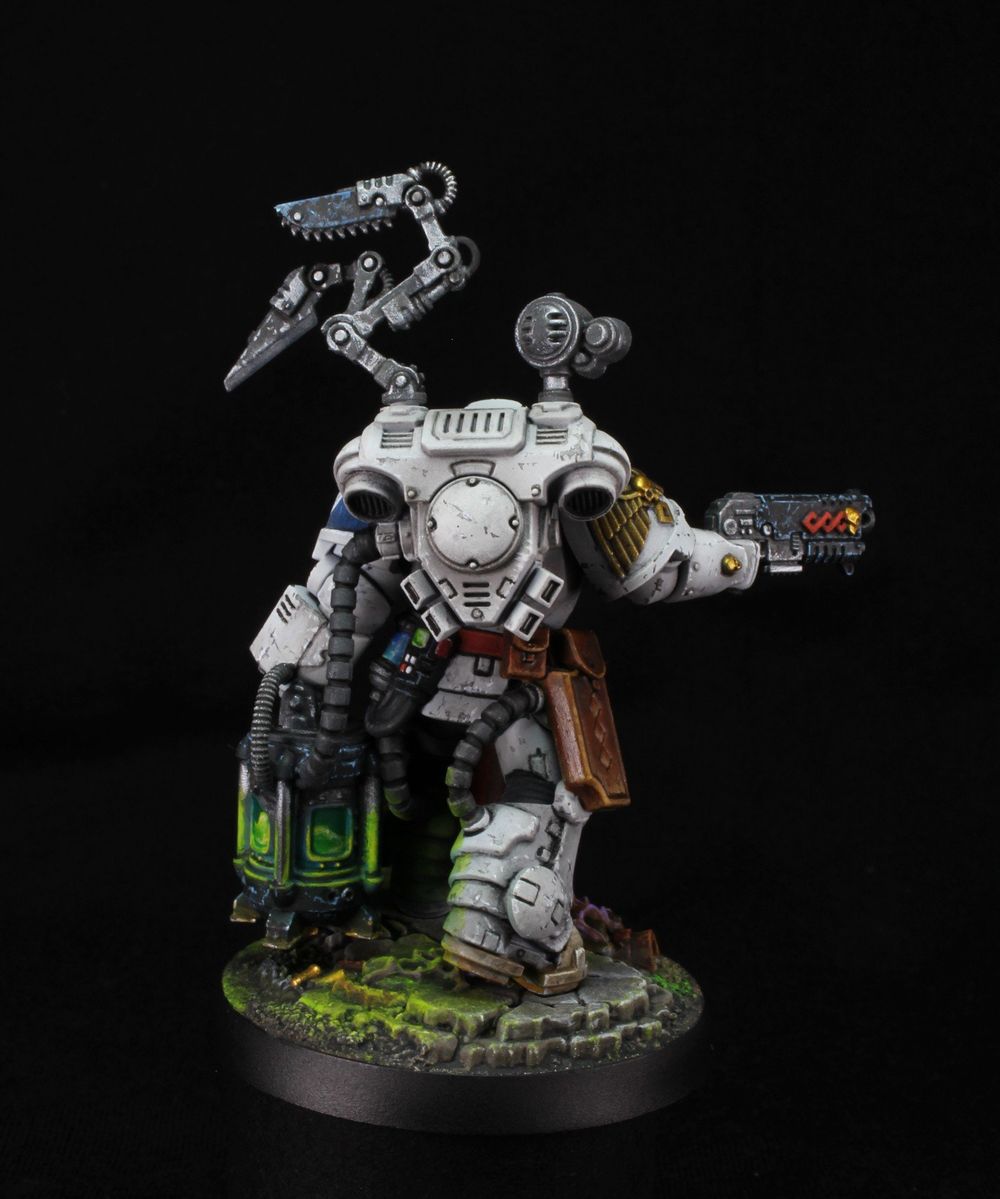 Apothecary Biologis - Space Marines