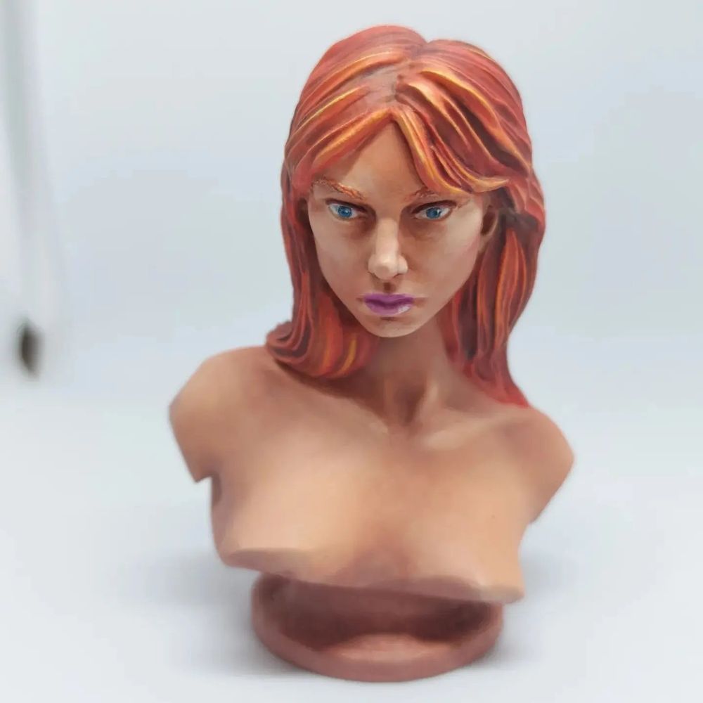 Tytan troll Girl bust