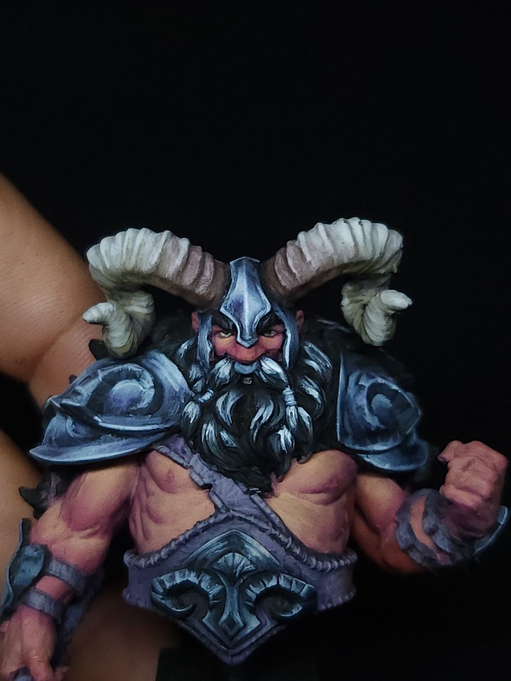 Busto anão loot studios.