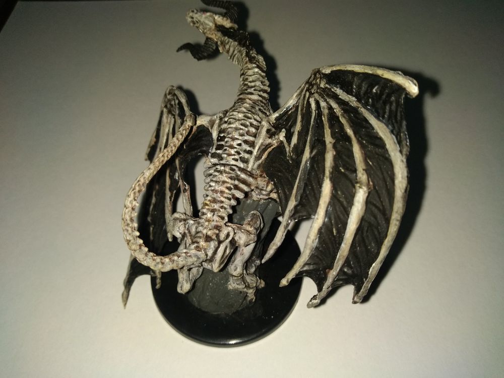 Fettered Dracolich - D&D miniature - Lords of Madness 17