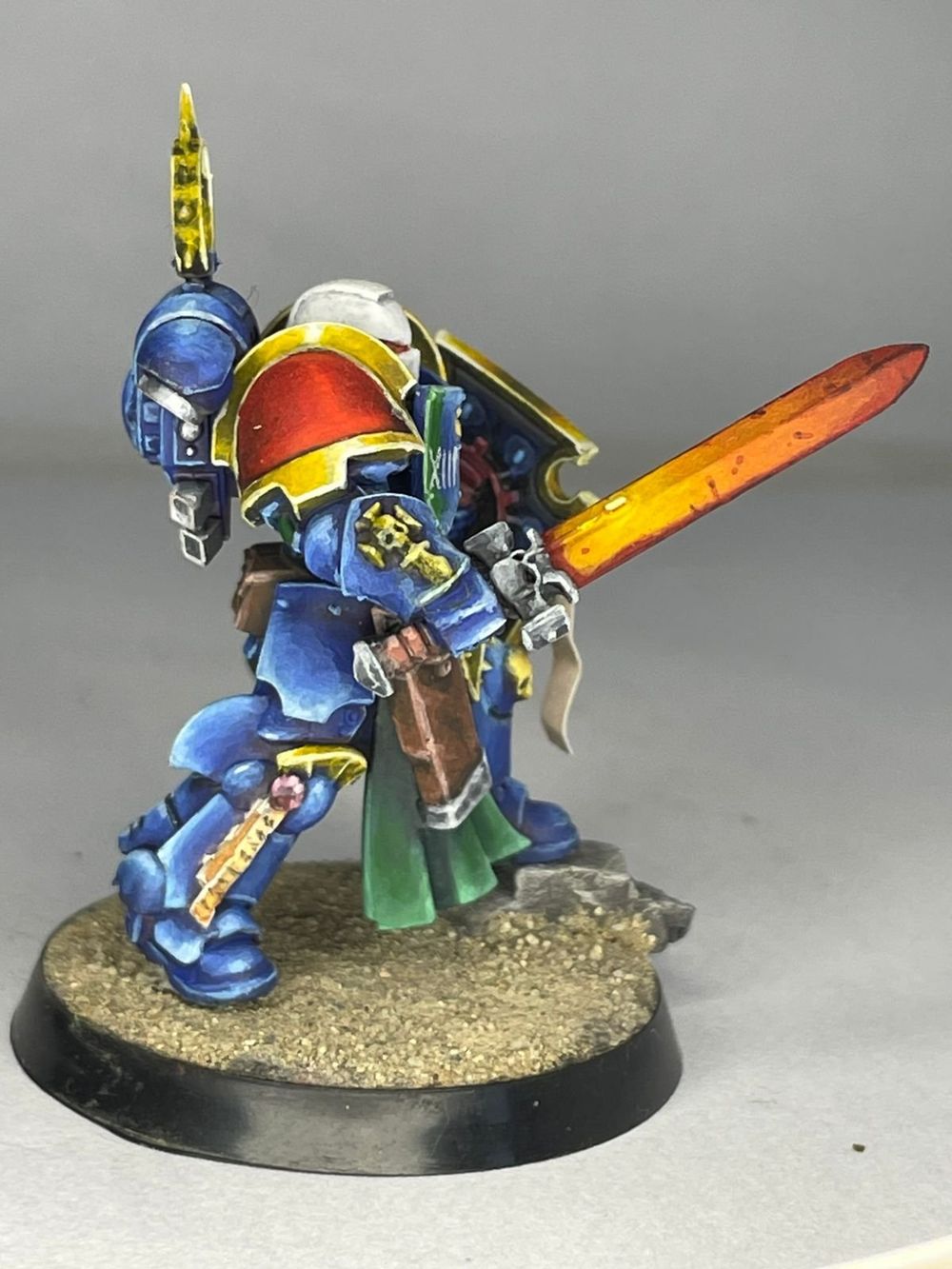17 - Ultramarine bladeguard veteran