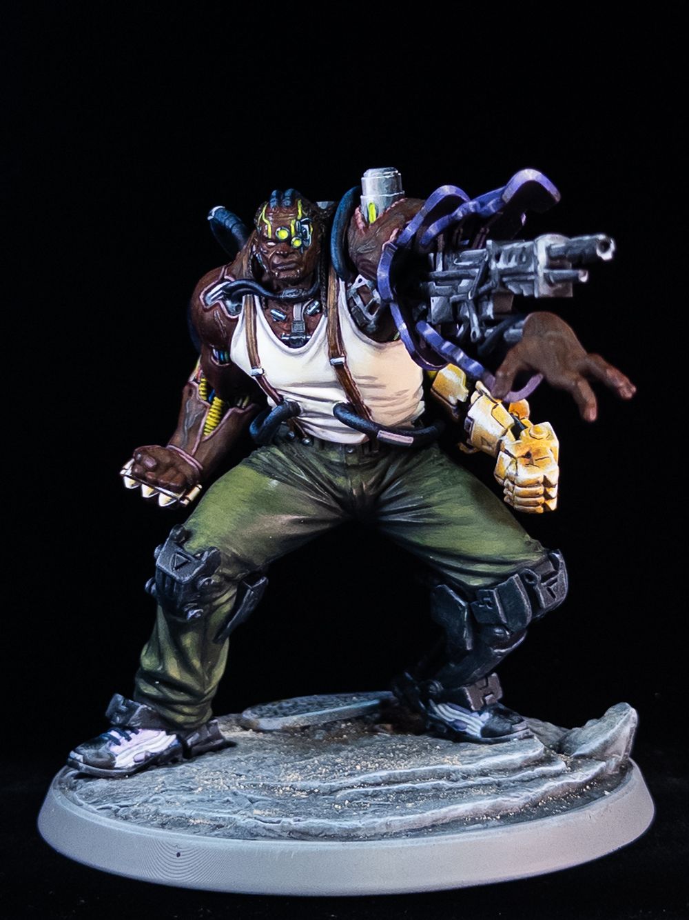 Steel-Arms Bruccelli - Neon Shadows