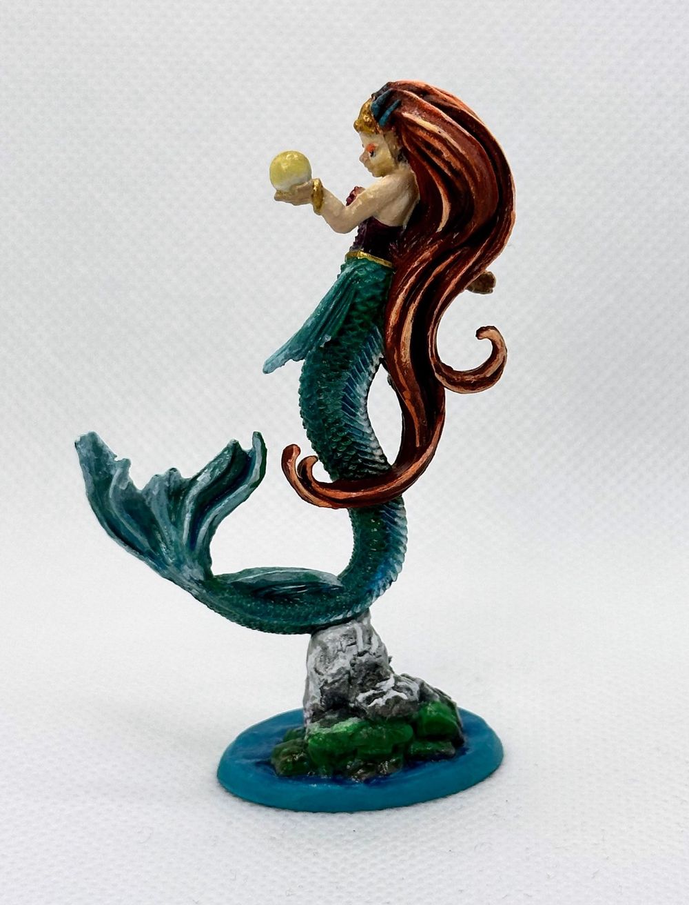 Mermaid Queen - Reaper Bones Black