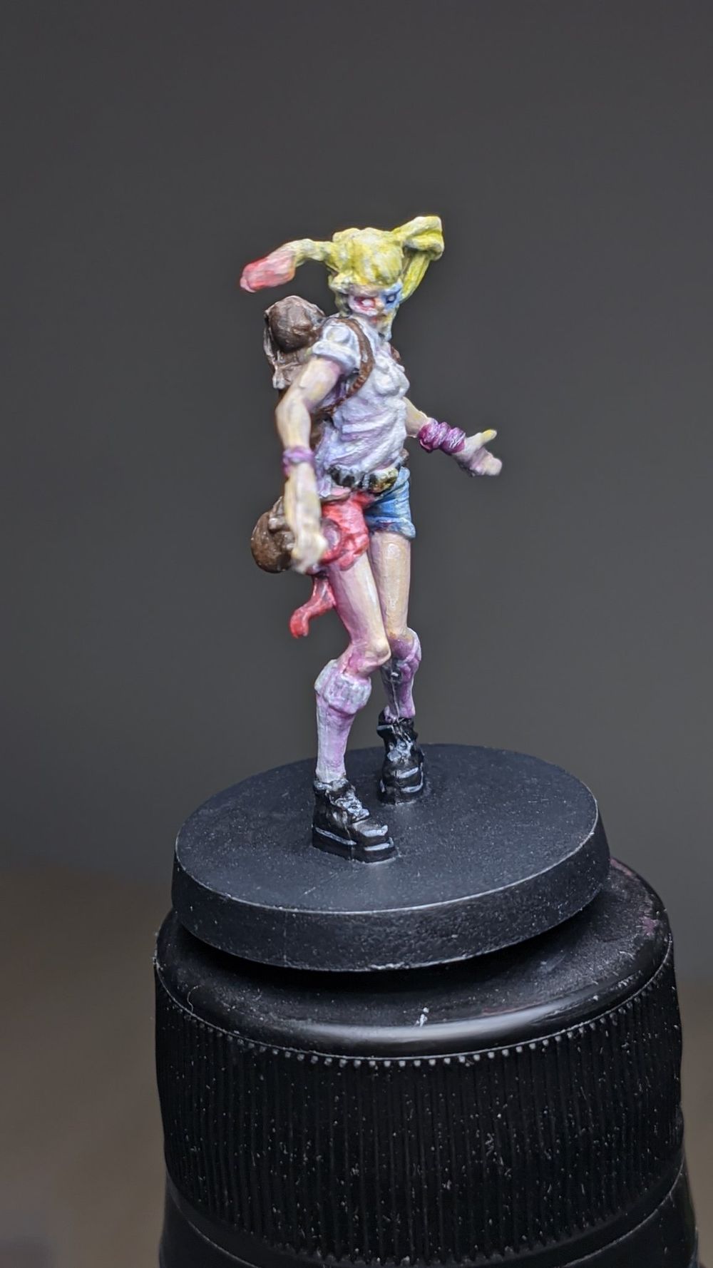 Harley Quinn Zumbi