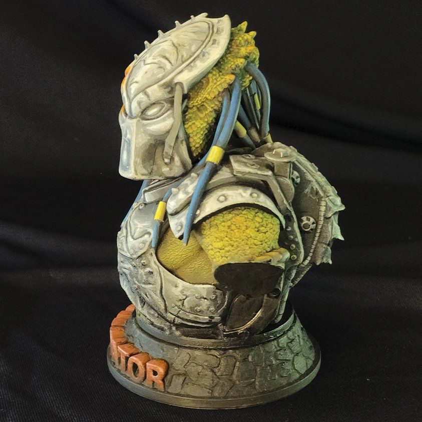 PREDADOR BUSTO
