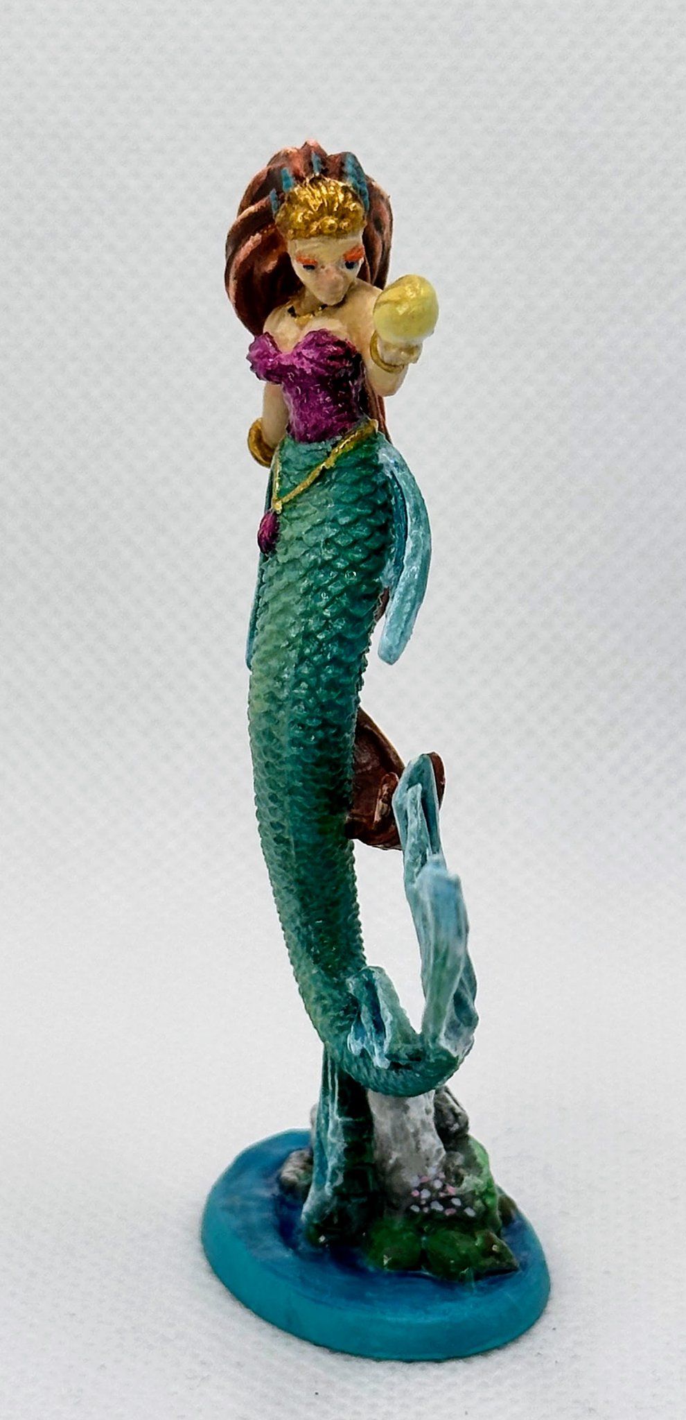 Mermaid Queen - Reaper Bones Black