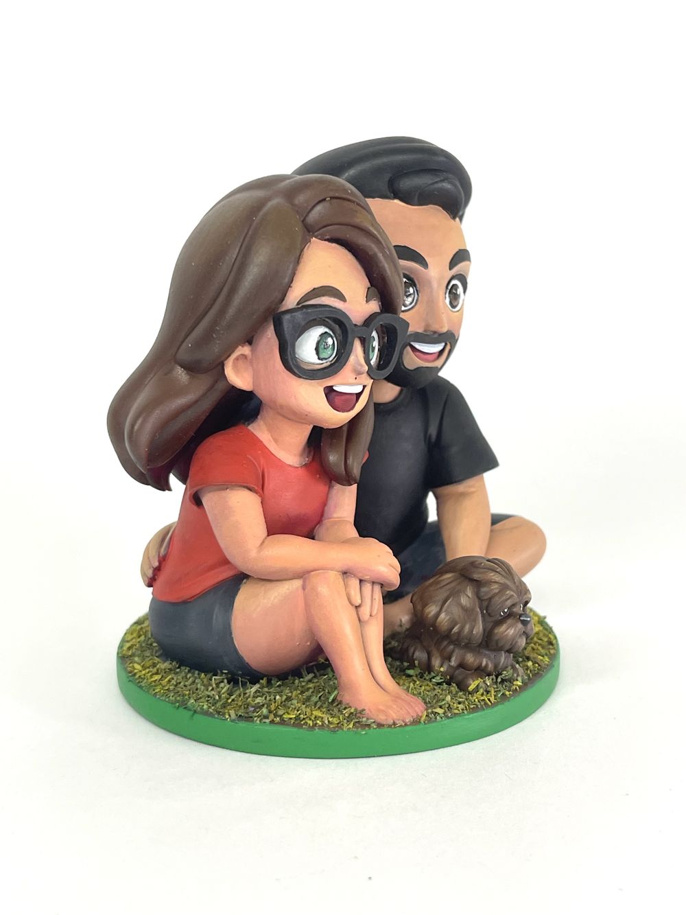 Casal Chibi e seu cachorro Chiwe