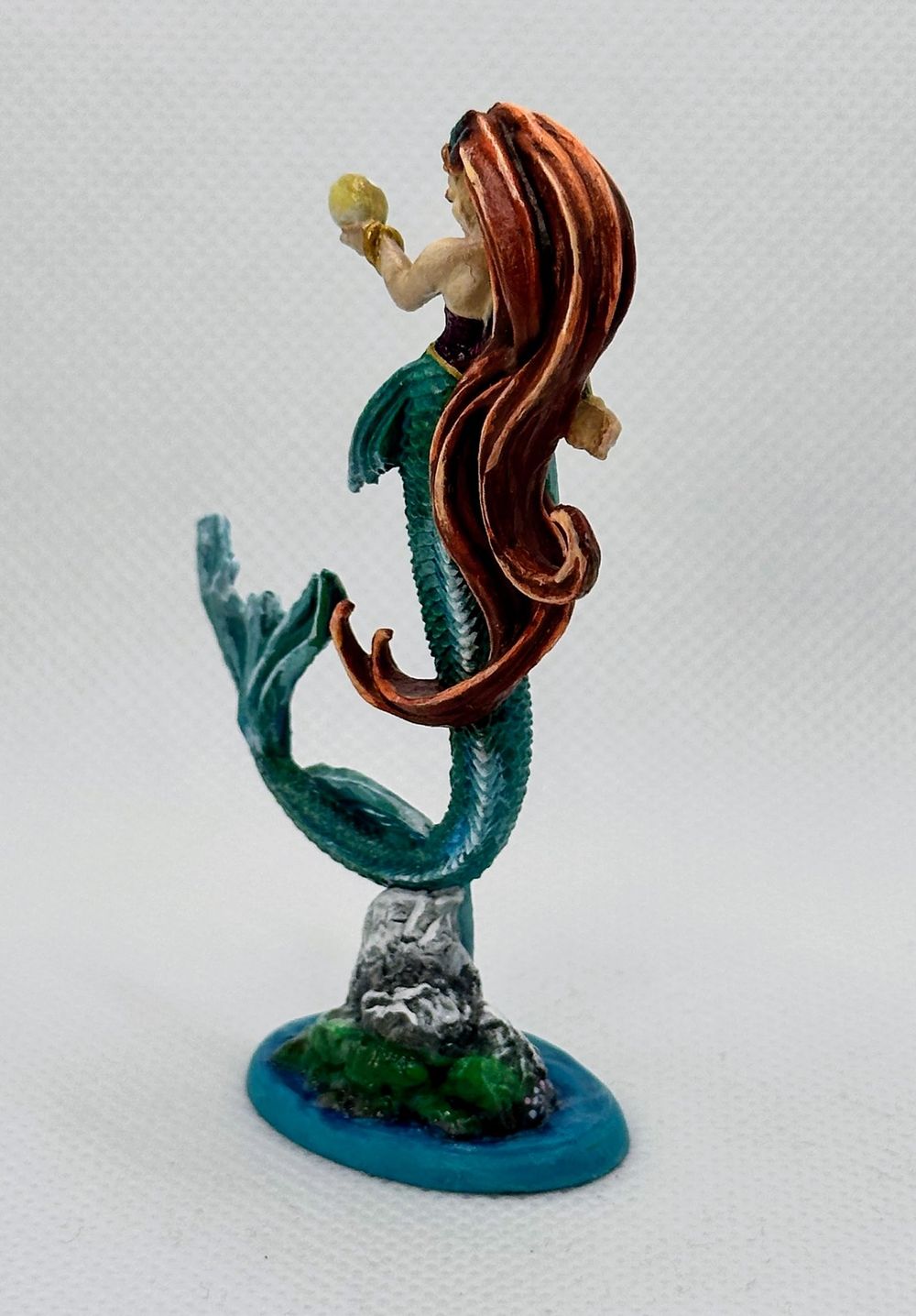 Mermaid Queen - Reaper Bones Black