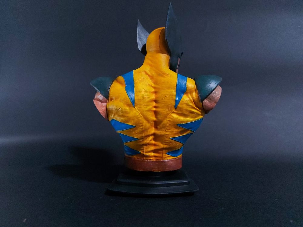 Wolverine bust