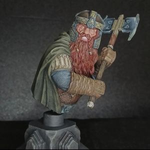 Guinli Bust