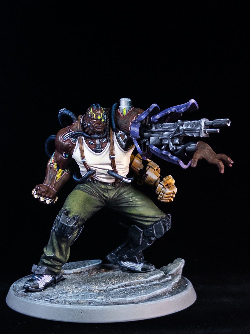 Steel-Arms Bruccelli - Neon Shadows