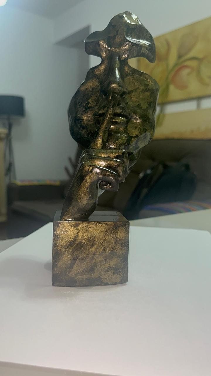 Sculpture silence