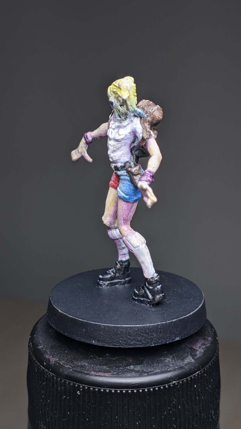Harley Quinn Zumbi