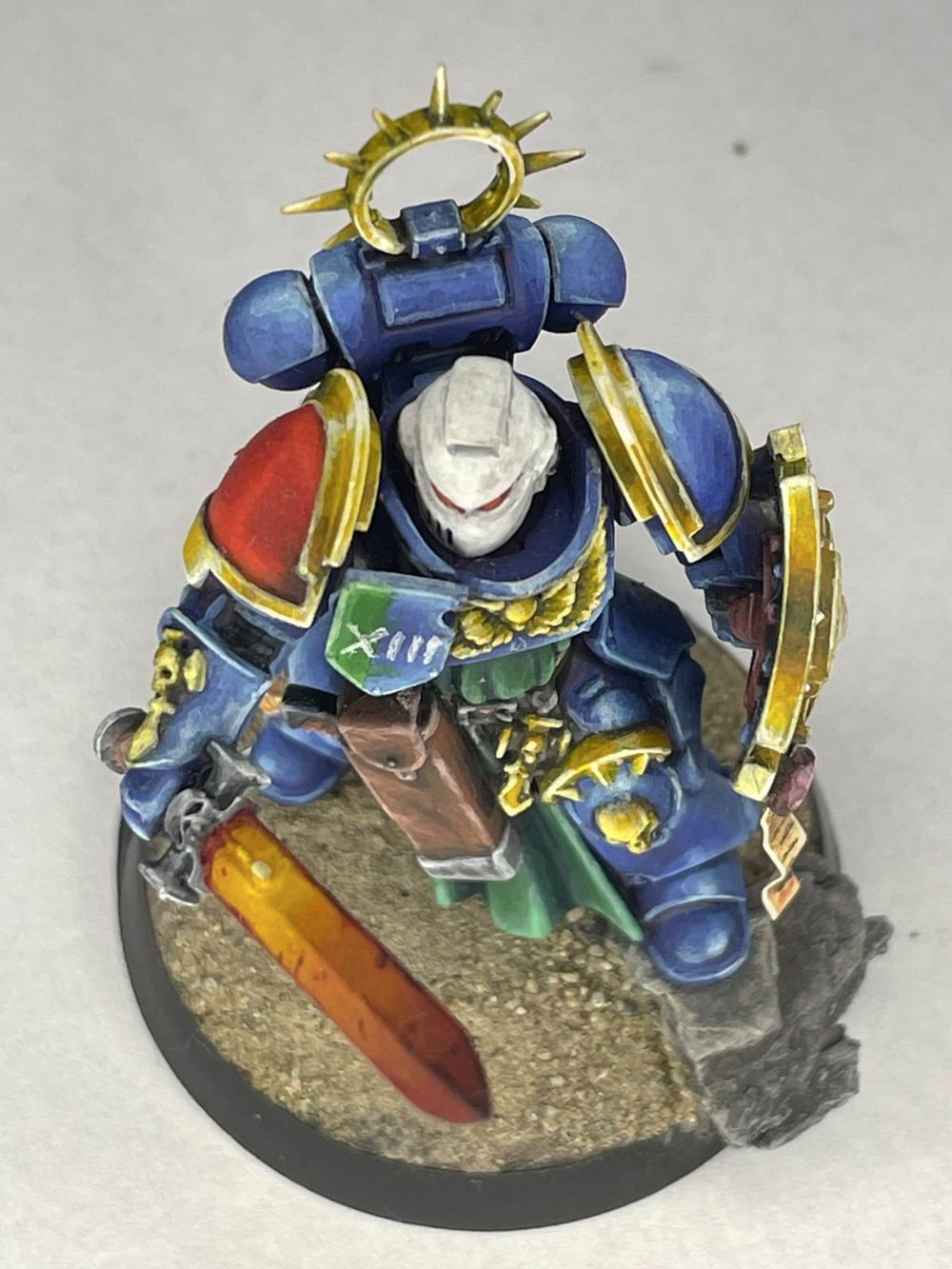 17 - Ultramarine bladeguard veteran
