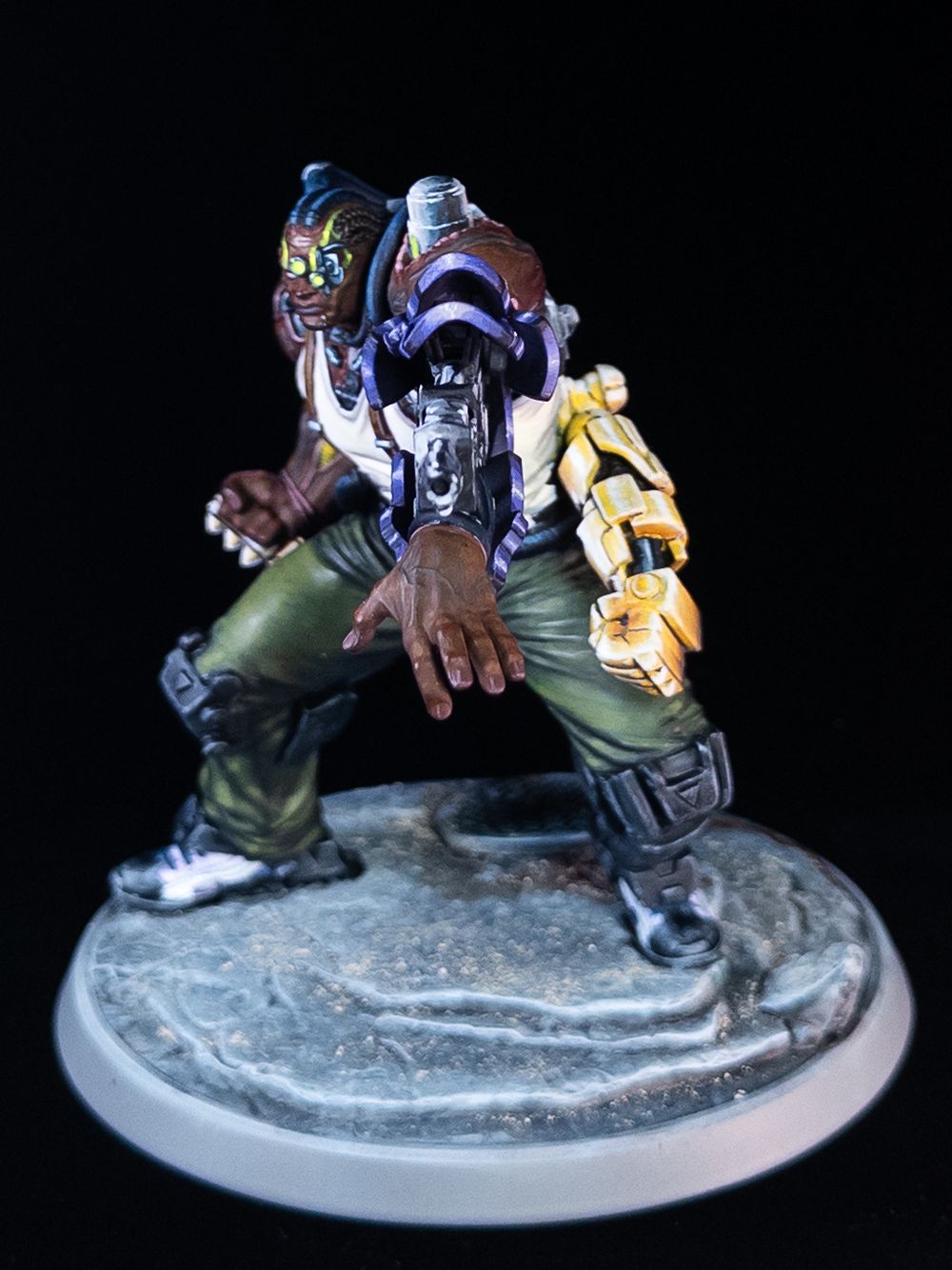 Steel-Arms Bruccelli - Neon Shadows