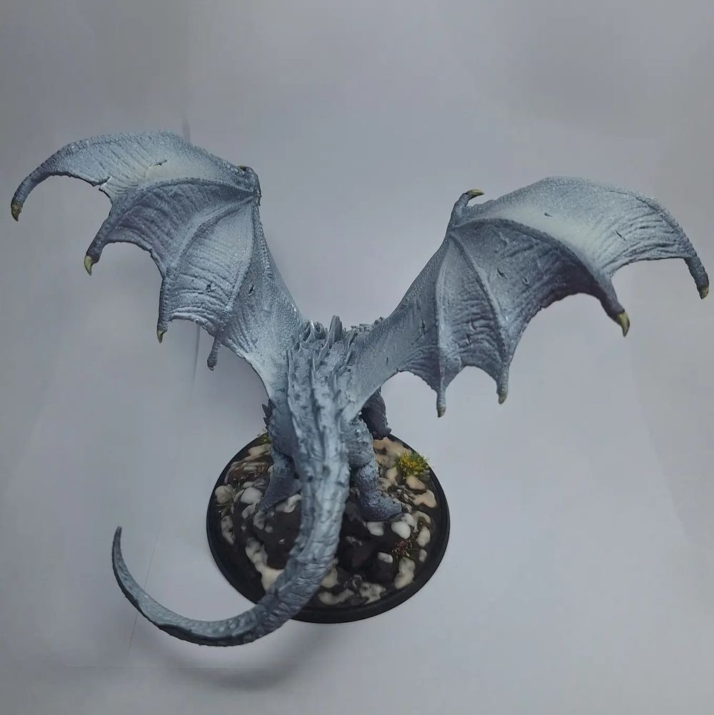 Hoarfrost, the Albino Dragon