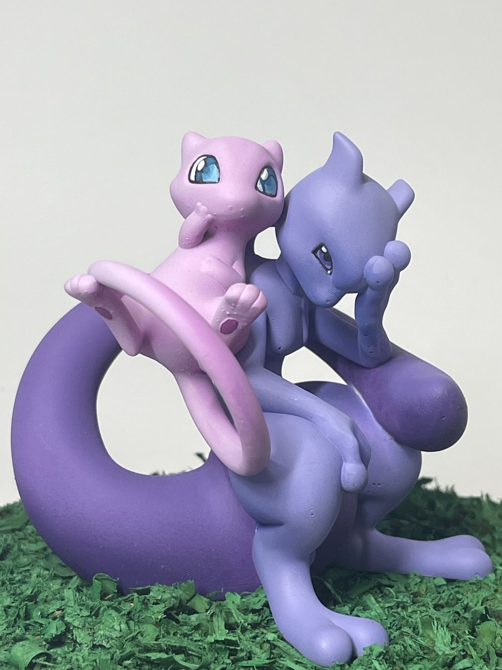 Mew e Mewtwo