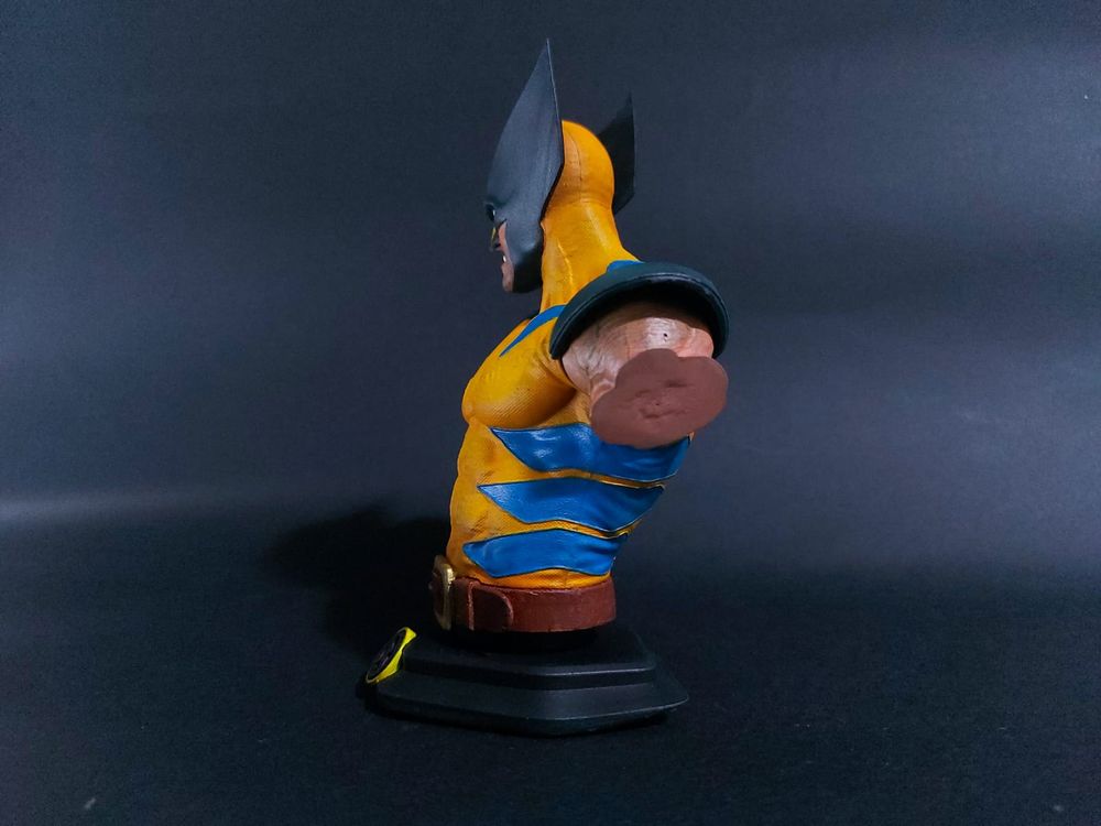 Wolverine bust