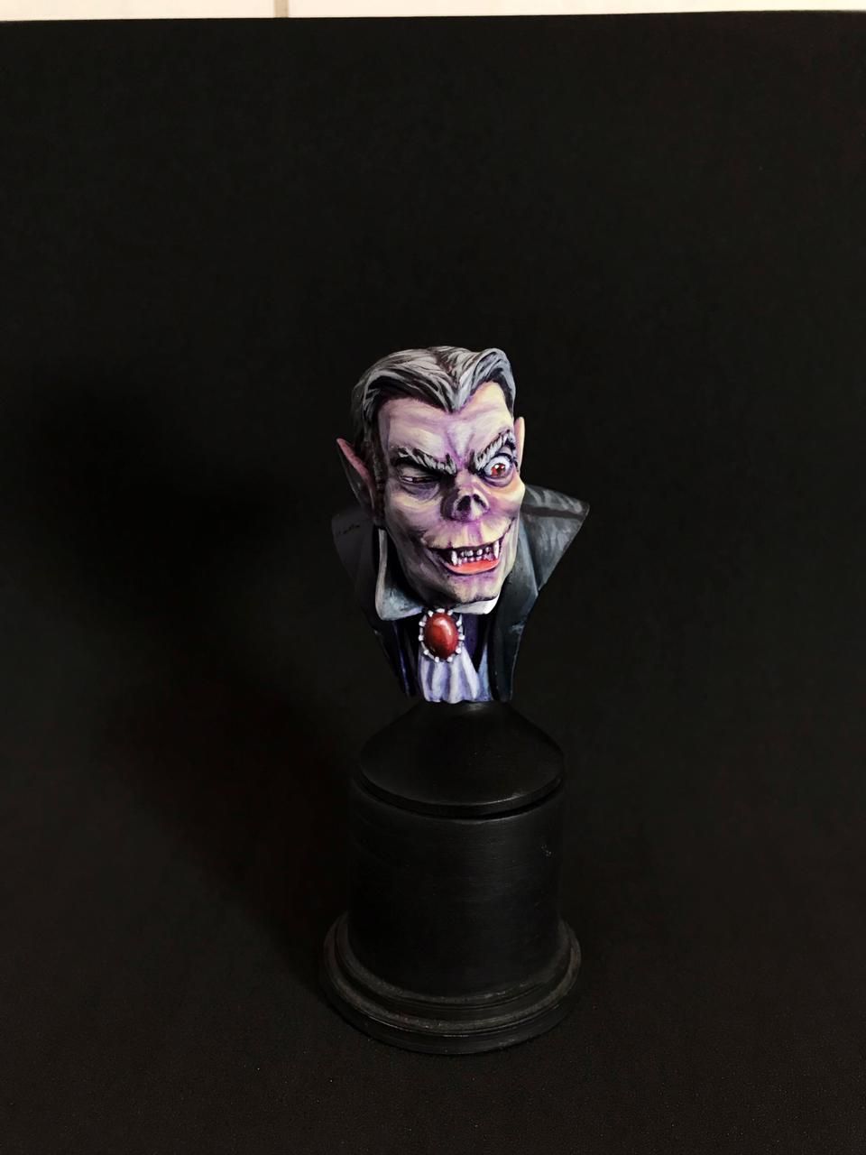 Vampire - Busto