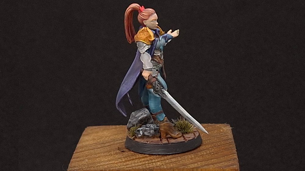 Ainara, Chefe da Guarda – Royal Guard