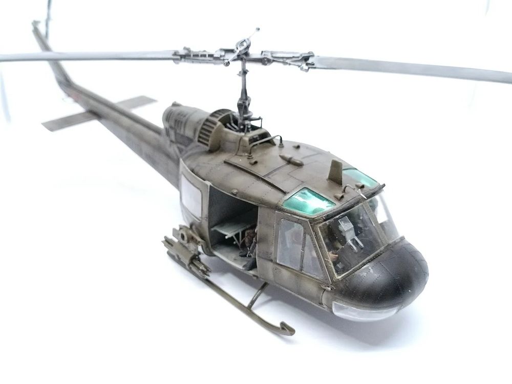 Huey UH-1D Academy