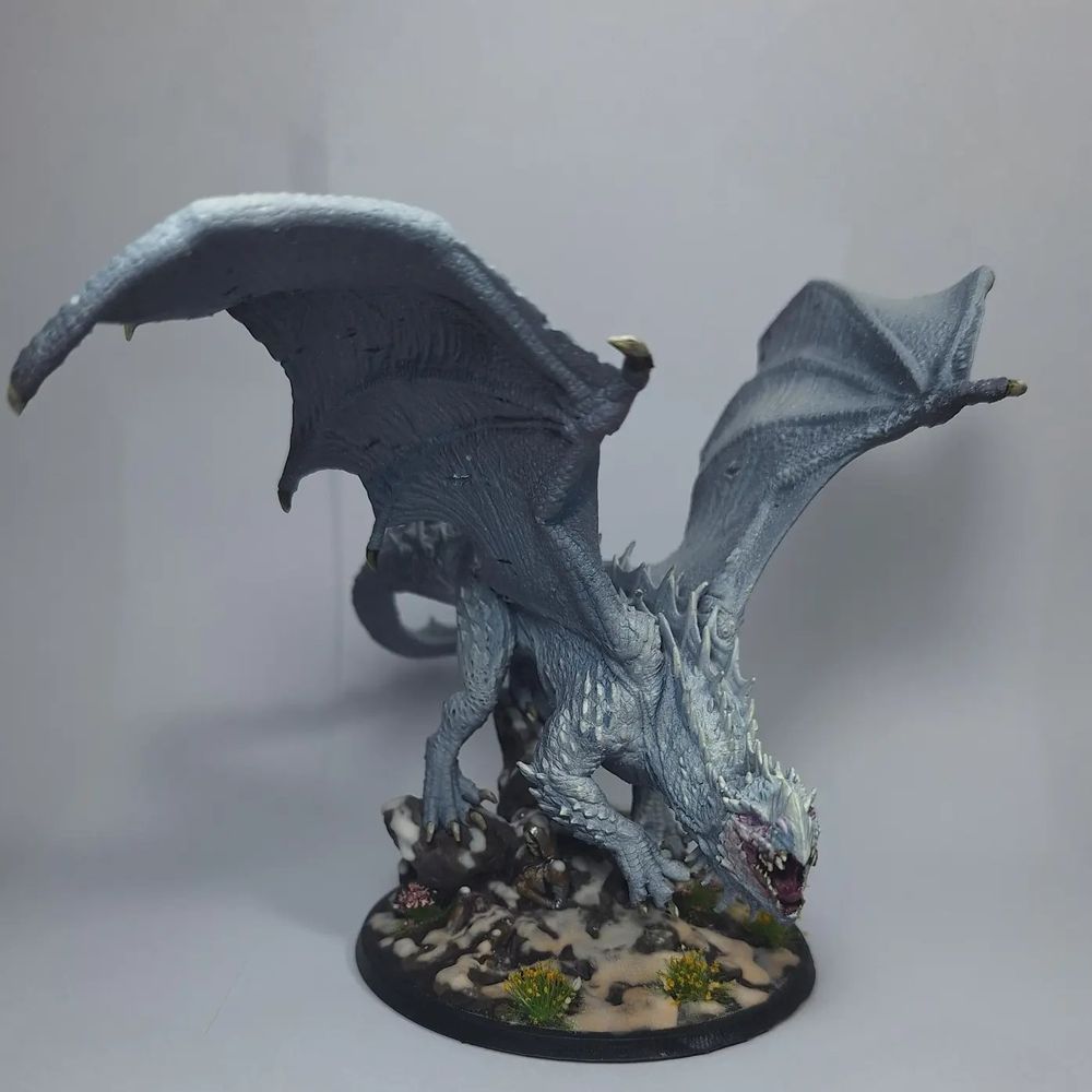 Hoarfrost, the Albino Dragon