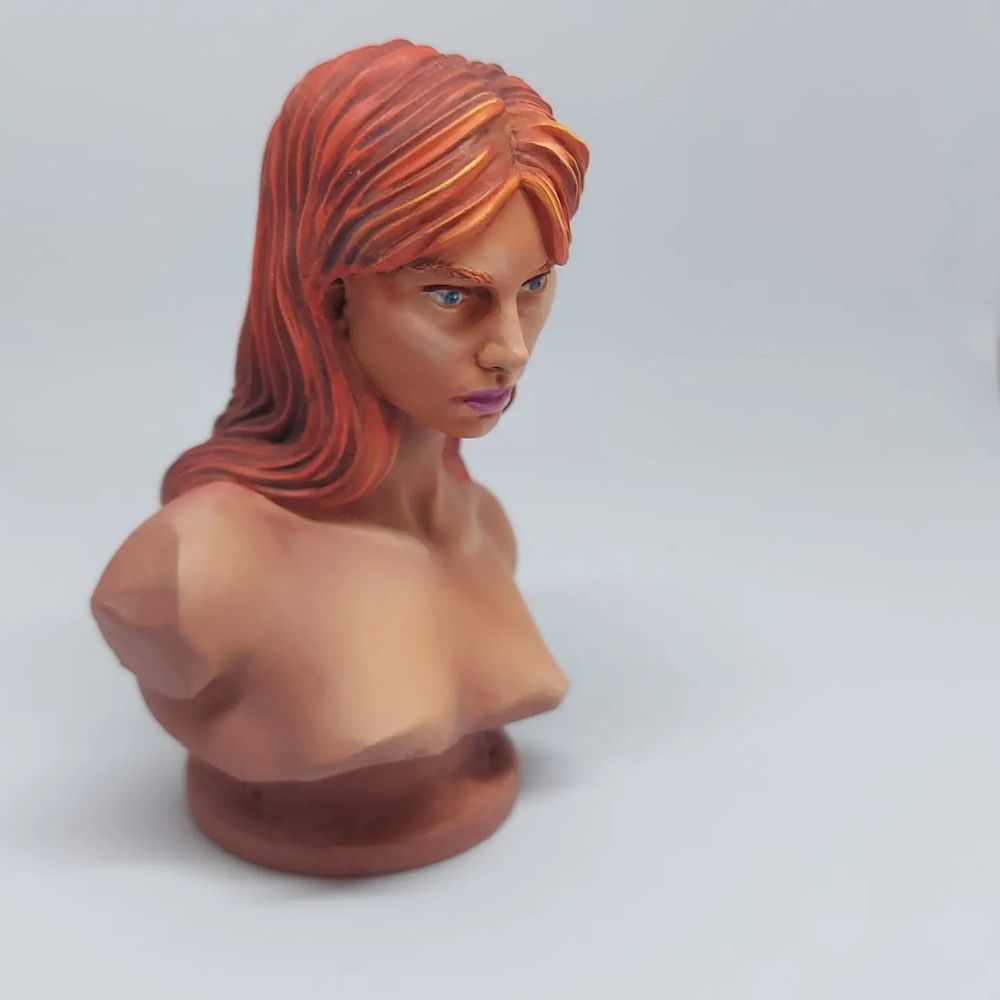 Tytan troll Girl bust