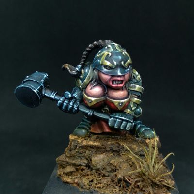 Dwarf Maiden